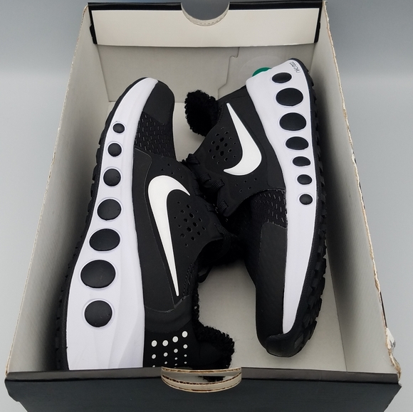 NEW M5.5 | W7 Nike CruzrOne CD7307 003 main image 7